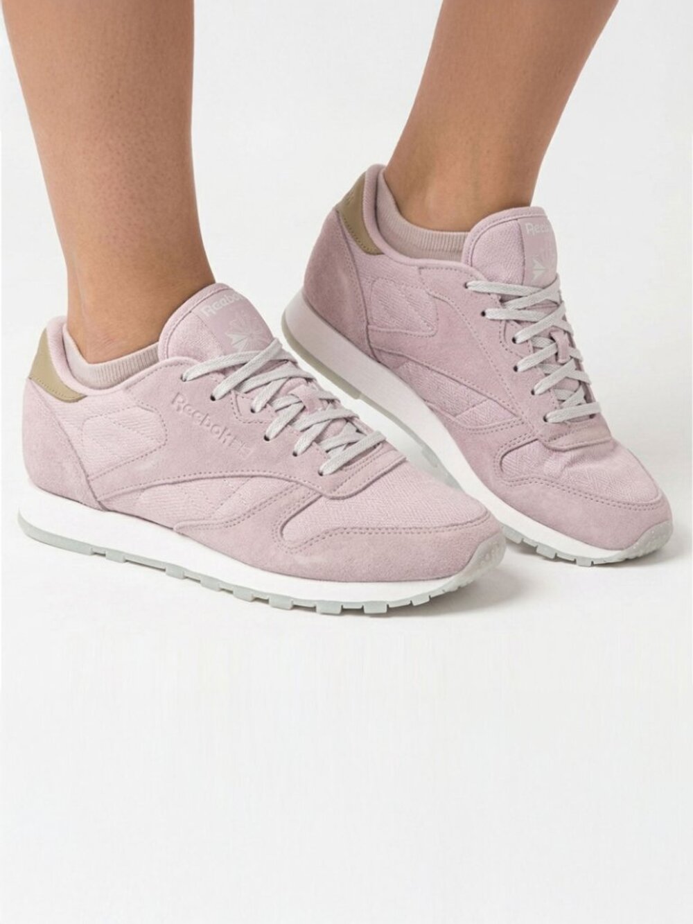 Reebok Classic Sea Worn Lace-Up Purple Suede Leather Sneakers Walking Shoes